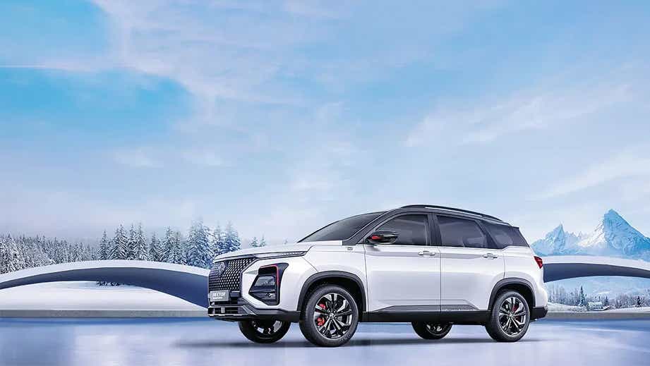 side view of a MG Hector