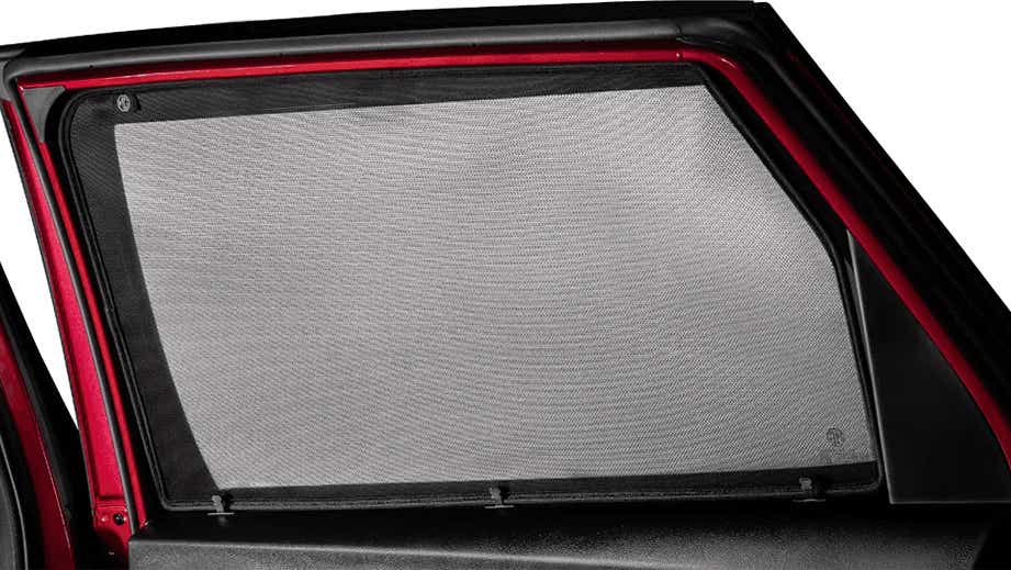 rear door sunshade of a MG Hector Plus