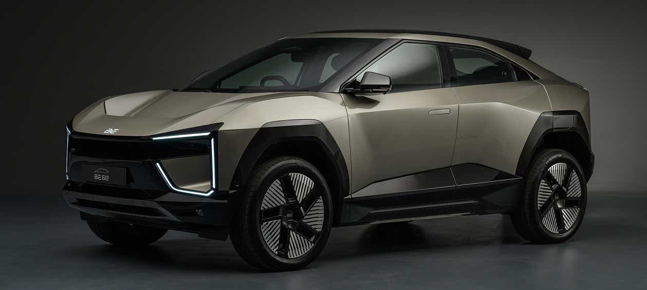 front three-quarter view of a Mahindra BE 6