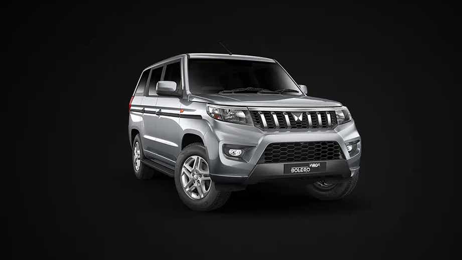 front three-quarter view of a Majestic Silver Mahindra Bolero Neo Plus