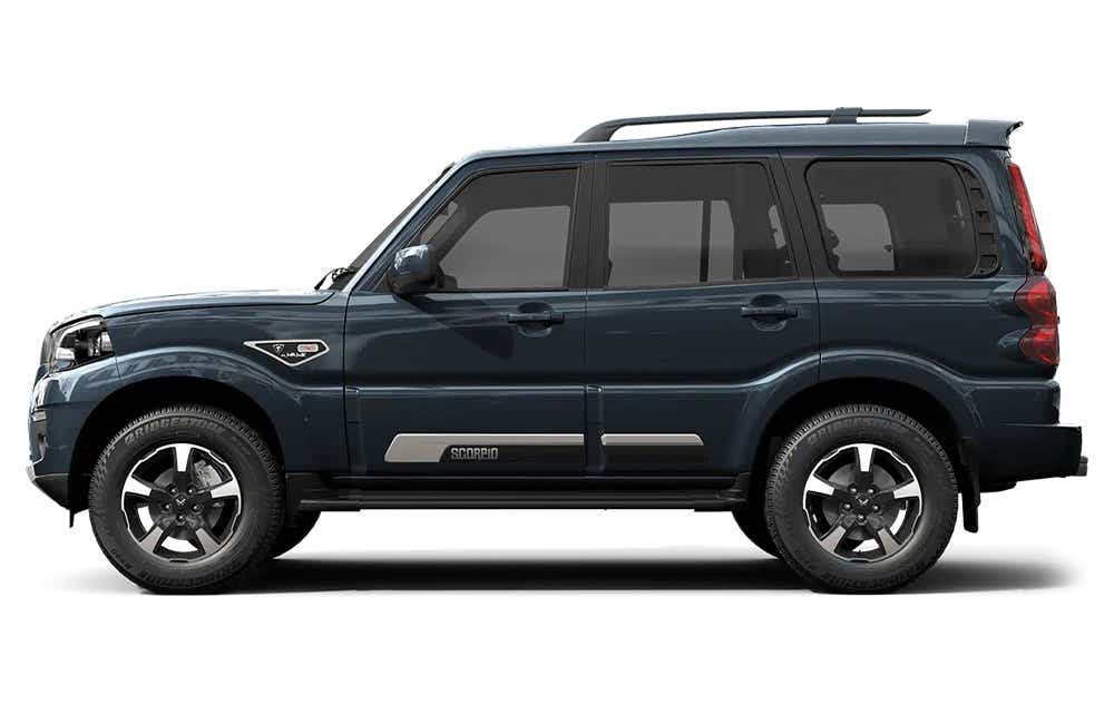 side view of a Mahindra Scorpio Classic
