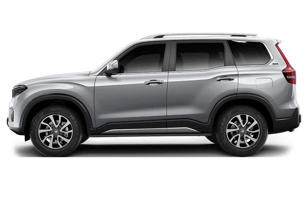 side profile of a Dazzling Silver Mahindra Scorpio-N