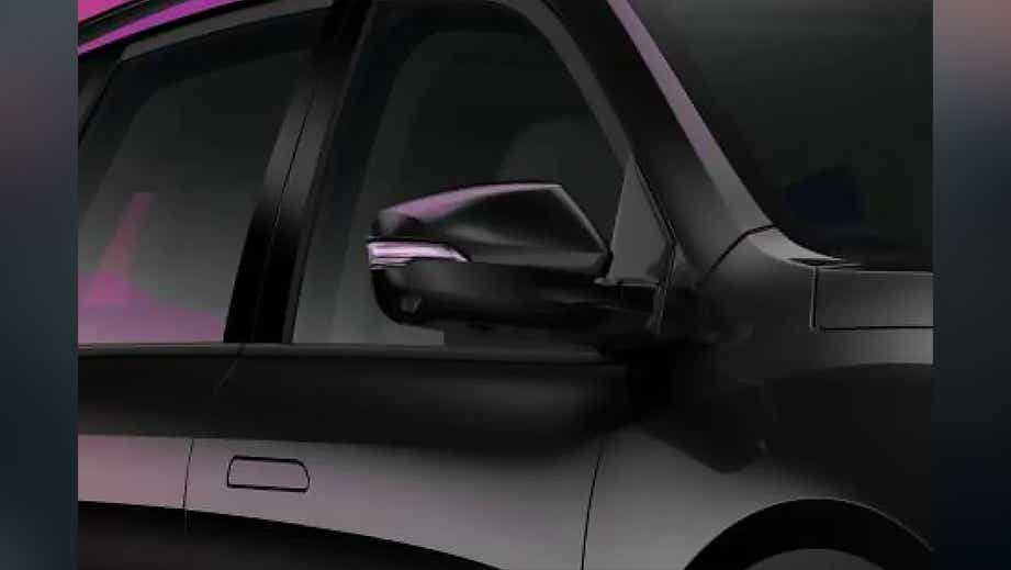 Side mirror close-up of a Mahindra XUV700