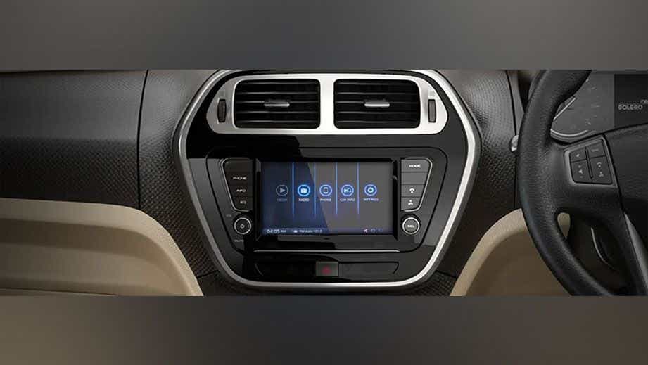 dashboard infotainment system of a Mahindra Bolero Neo