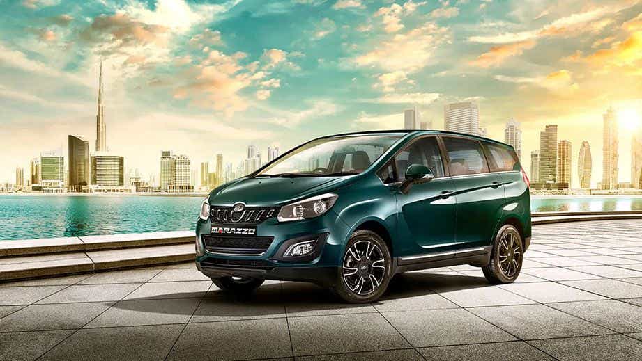 front three-quarter of a Mahindra Marazzo