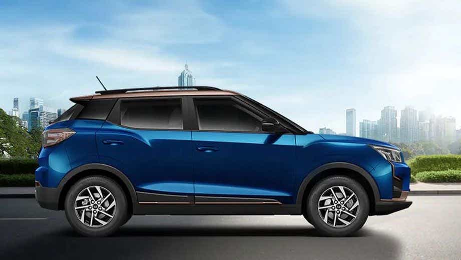 side view of a Infinity Blue Dualtone Mahindra XUV400 EV