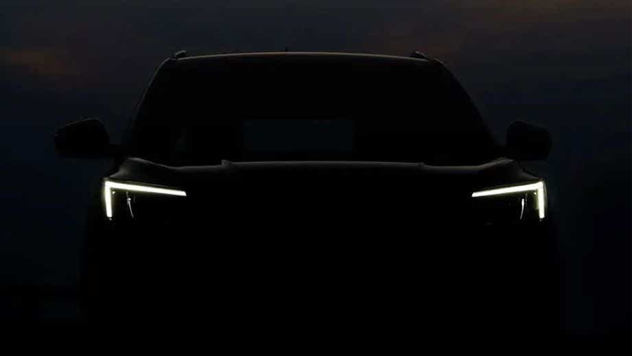 Front silhouette with headlights of a Mahindra XUV400 EV