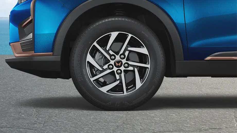 Front wheel close-up of a Mahindra XUV400 EV