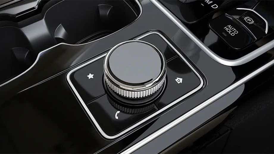 center console control dial of a Mahindra XUV700