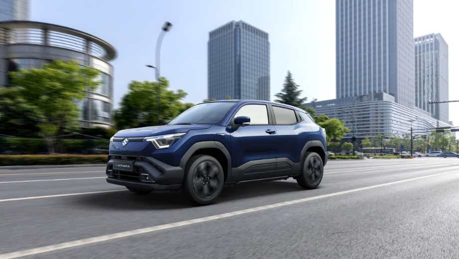 front three-quarter view of a Nexa Blue Maruti Suzuki e Vitara