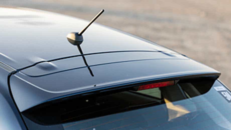 roof and roof antenna view of a Maruti Suzuki Baleno