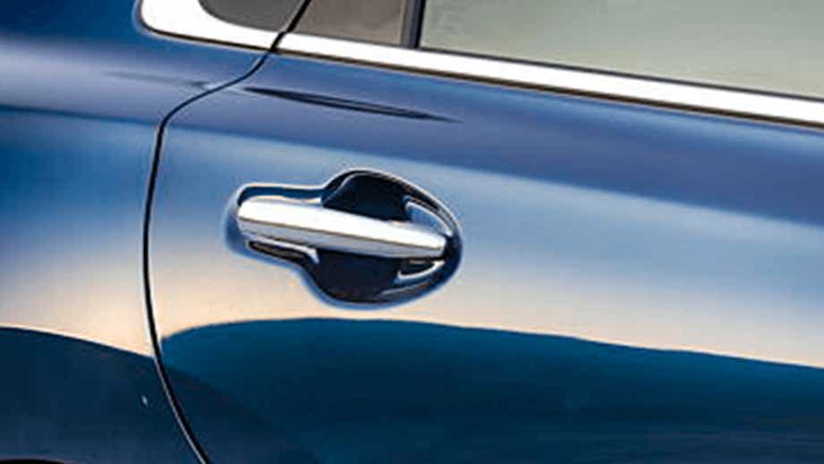 Close-up of door handle on a Maruti Suzuki Baleno