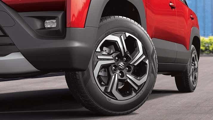 front wheel close-up of a Maruti Suzuki Brezza