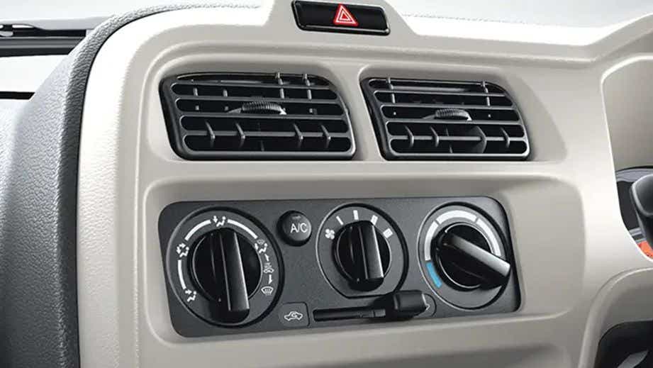 Dashboard air conditioning controls of a Maruti Suzuki Eeco