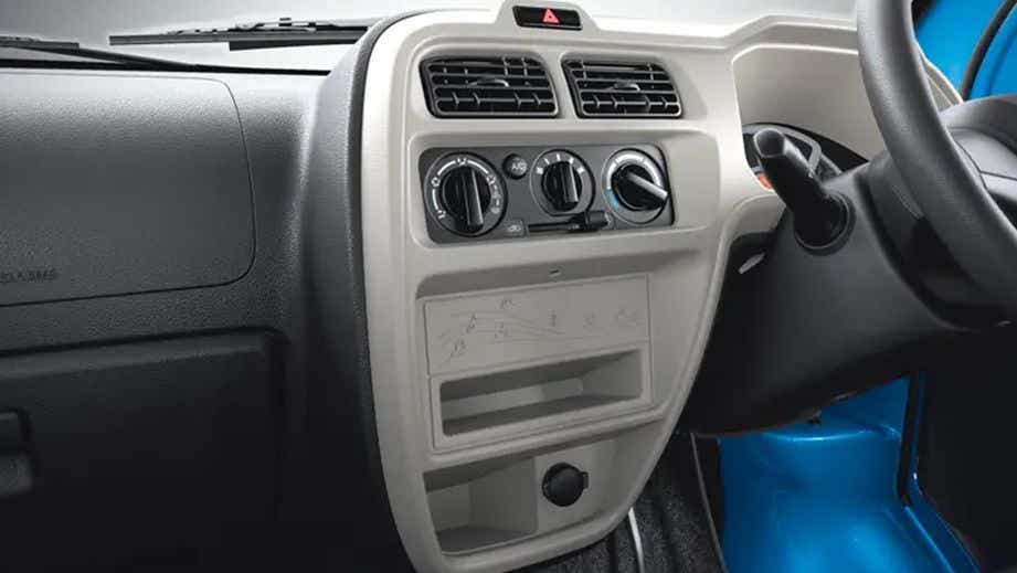 interior dashboard of a Maruti Suzuki Eeco