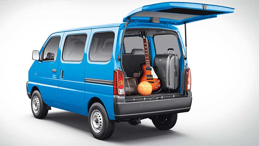 rear three-quarter view of a Maruti Suzuki Eeco