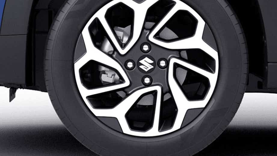 Alloy wheel close-up of a Maruti Suzuki FRONX
