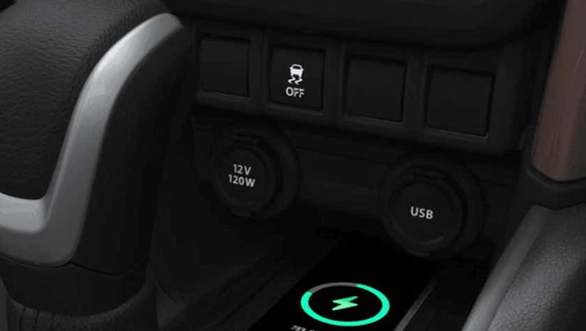 Gear lever and center console of a Maruti Suzuki Grand Vitara