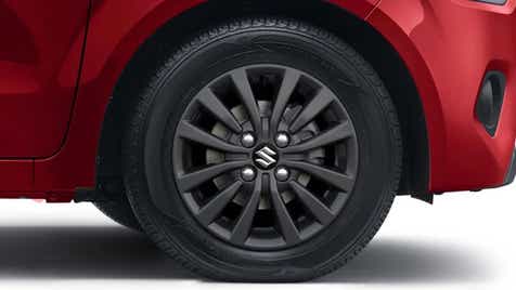 Alloy wheel close-up of a Maruti Suzuki Wagon R