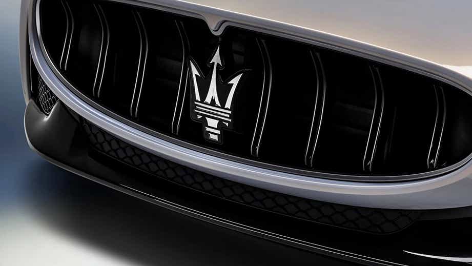 front grille close-up of a Maserati GranTurismo