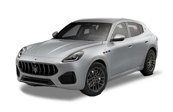 front three-quarter of a Bianco Astra Maserati Grecale