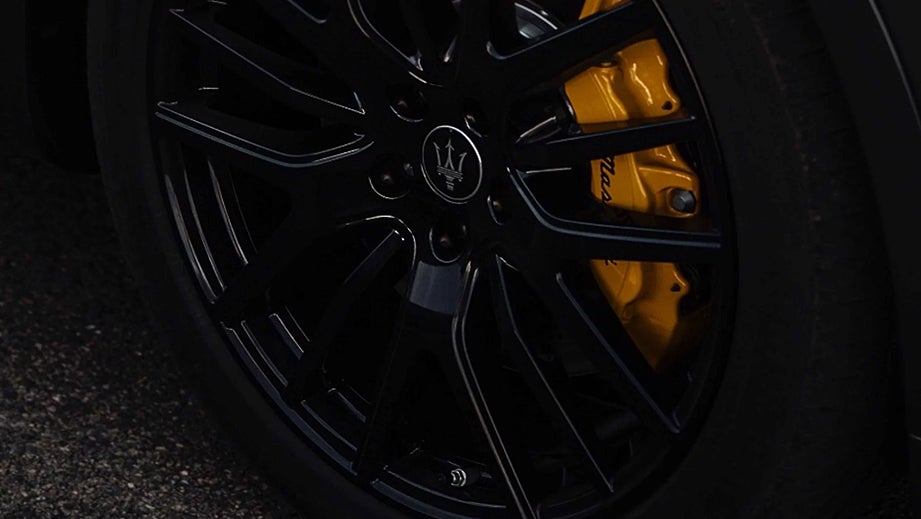 Wheel close-up of a Maserati Levante