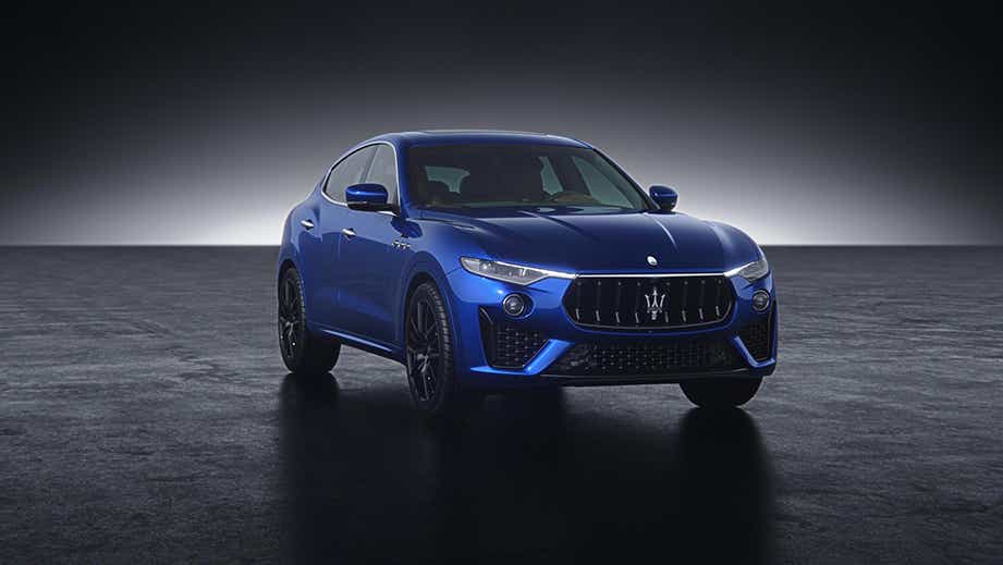 front three-quarter view of a BLU Nobile Maserati Levante