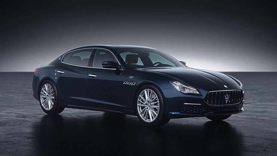 front three-quarter view of a Maserati Quattroporte