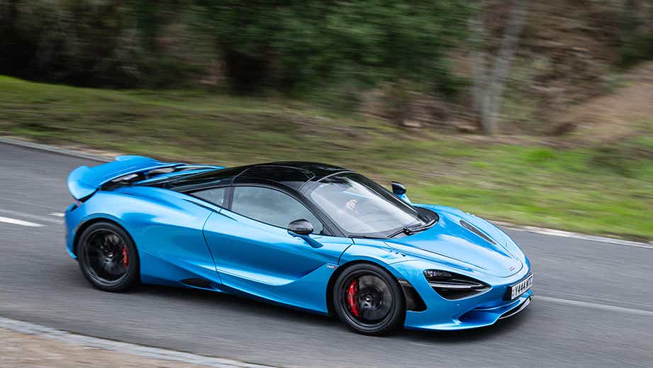 side view of a Aurora Blue Mclaren 750s
