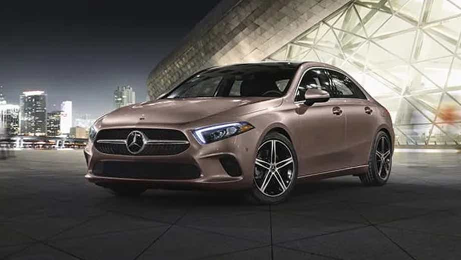 Front three-quarter view of a Mercedes-Benz A-Class Limousine