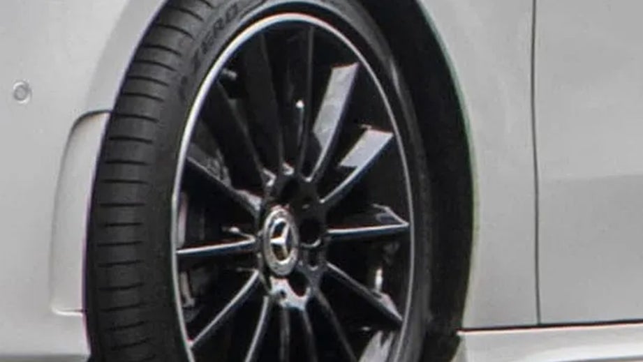 Mercedes-Benz A-Class Limousine Exterior image 2