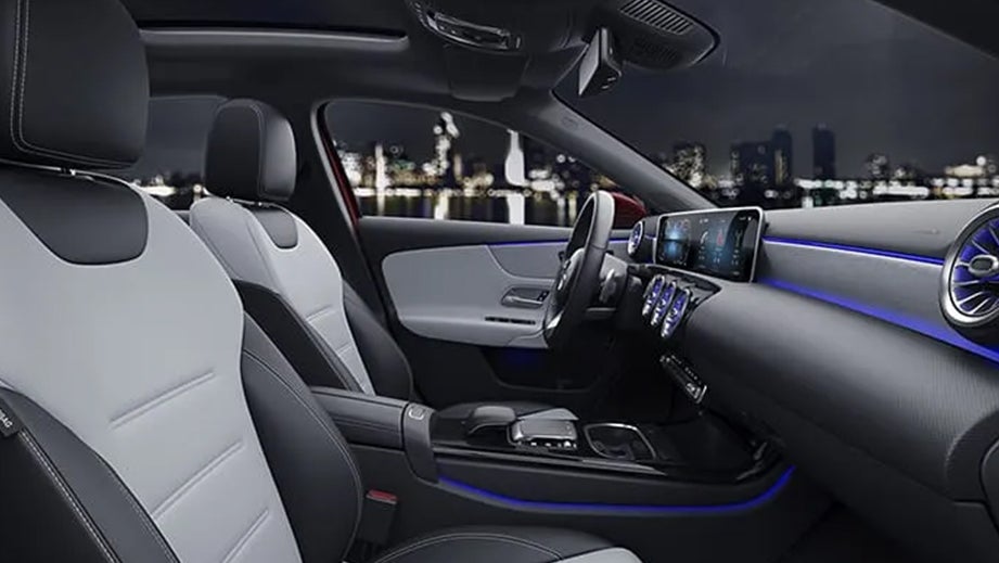 Mercedes-Benz A-Class LimousineInterior image