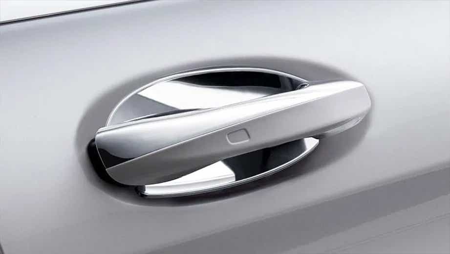 Door handle close-up of a Mercedes-Benz AMG E 63