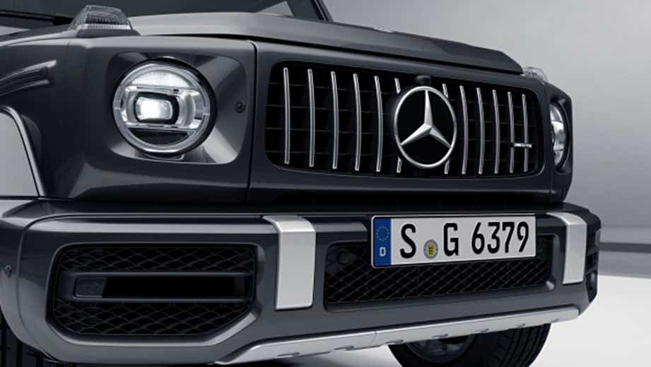 Front view of a Magnetic Black Metallic Mercedes-Benz AMG G 63