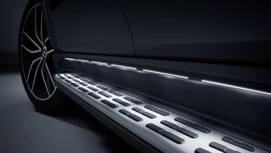 Side step and wheel detail of a Polar White Mercedes-Benz AMG GLE 63 S