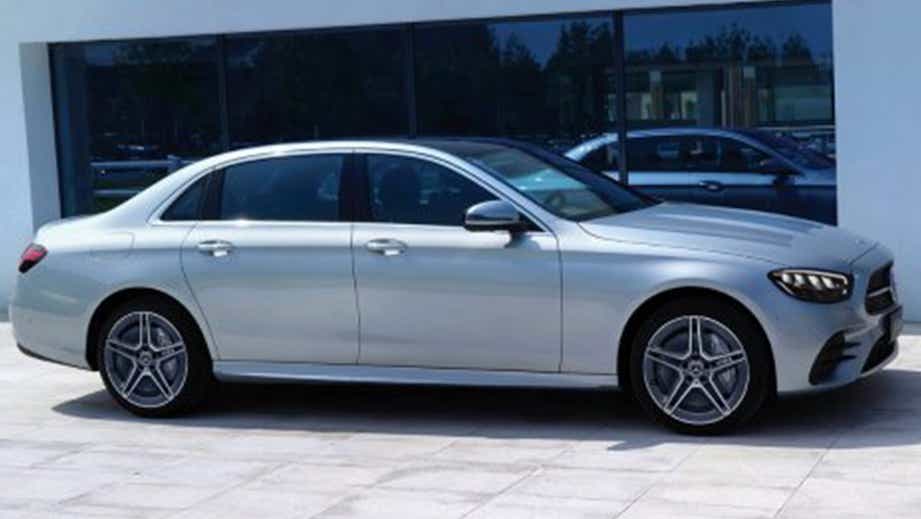 side view of a Mercedes-Benz E-Class 2021-2023