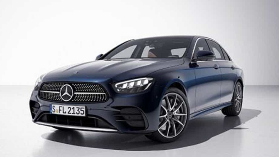front three-quarter of a Mercedes-Benz E-Class 2021-2023