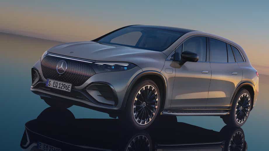 front three-quarter view of a Selenite Grey Mercedes-Benz EQS SUV