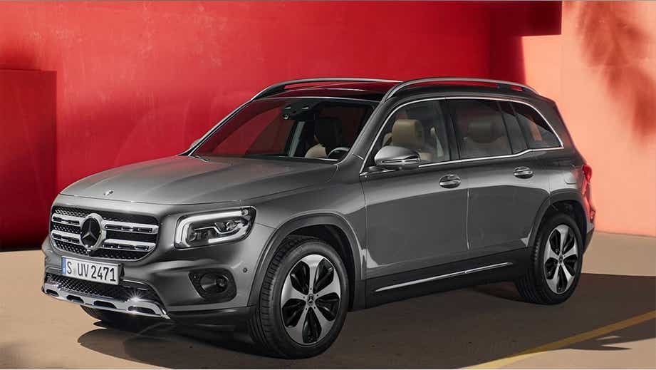 Front three-quarter view of a Mercedes-Benz GLB