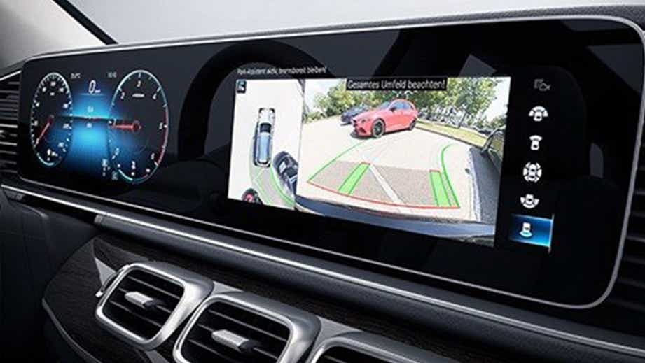 interior dashboard and parking camera display of a Mercedes-Benz GLE