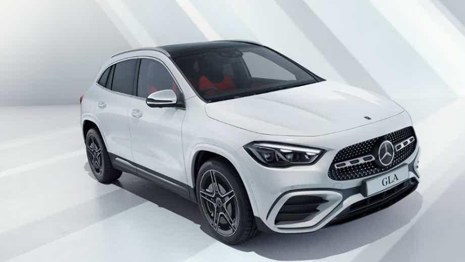 front three-quarter view of a Polar White Mercedes-Benz GLA
