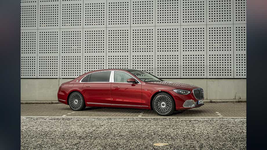 side view of a Mercedes-Benz Maybach S-Class