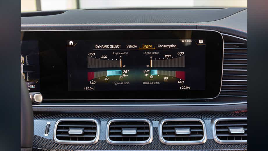 dashboard engine data display of a Mercedes-Benz Maybach S-Class