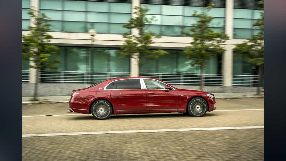 side view of a Mercedes-Benz Maybach S-Class