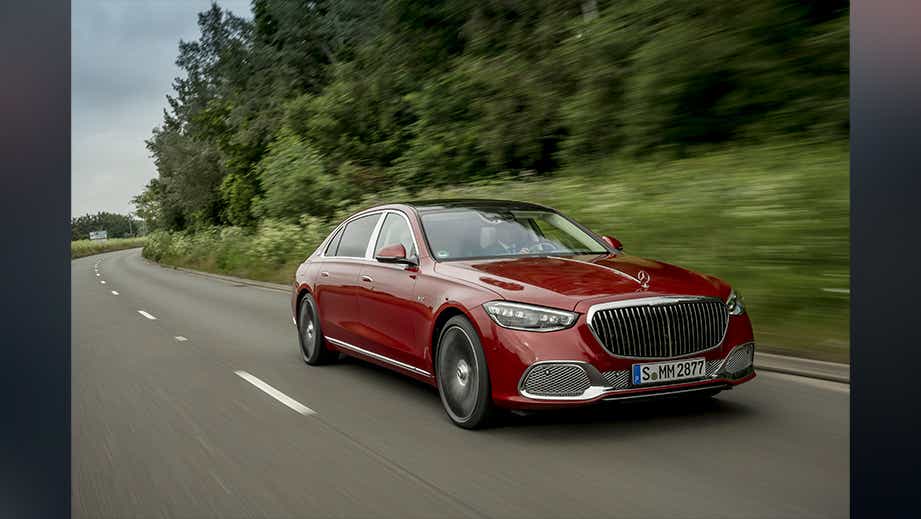 front three-quarter view of a Mercedes-Benz Maybach S-Class