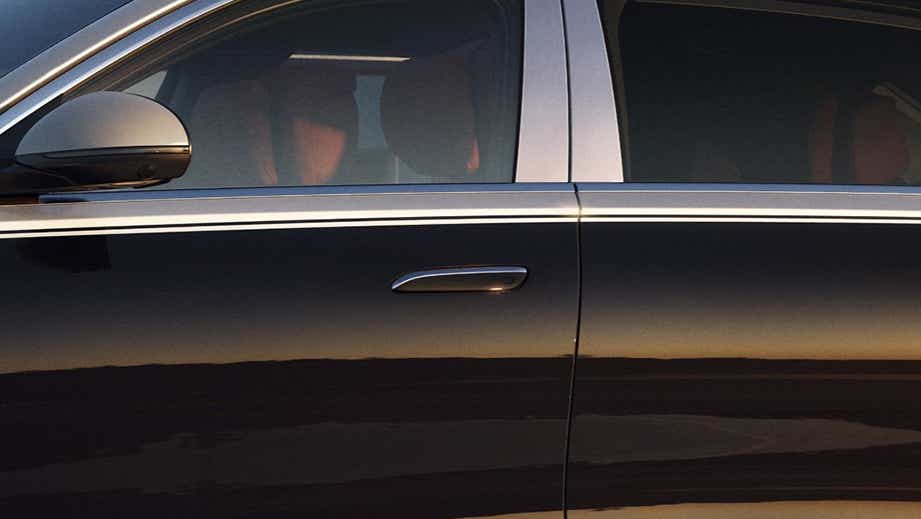 Front door and side view mirror of a Mercedes-Benz Maybach S-Class