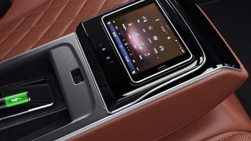 center console touchscreen of a Mercedes-Benz S-Class