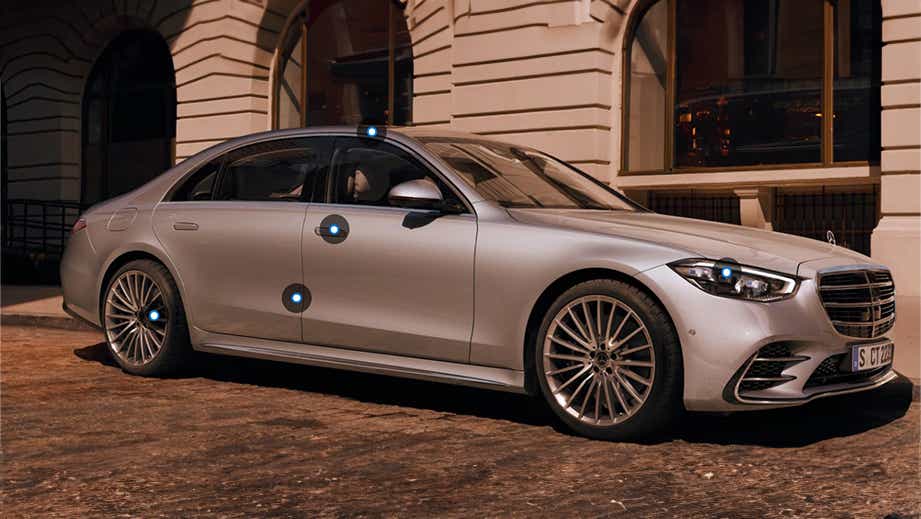side view of a Designo Diamond White Mercedes-Benz S-Class