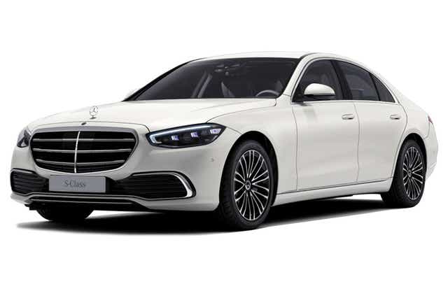 front three-quarter view of a Designo Diamond White Mercedes-Benz S-Class
