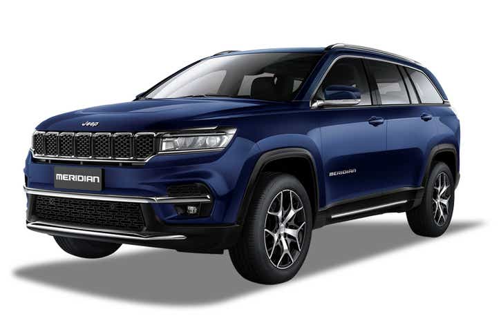 front three-quarter view of a Jeep Meridian